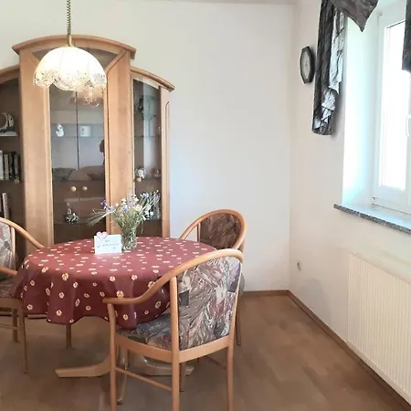 Apartment Lang Naila