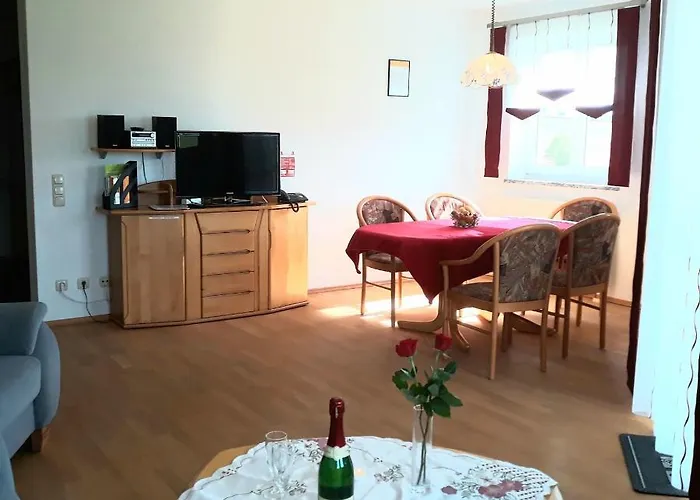 Apartment Lang Naila